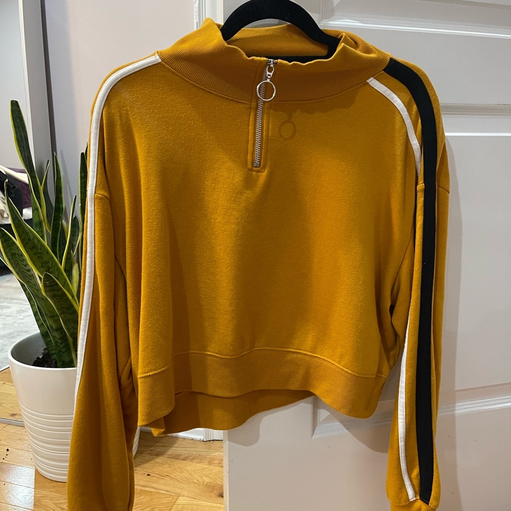 Cropped 1/4 zip